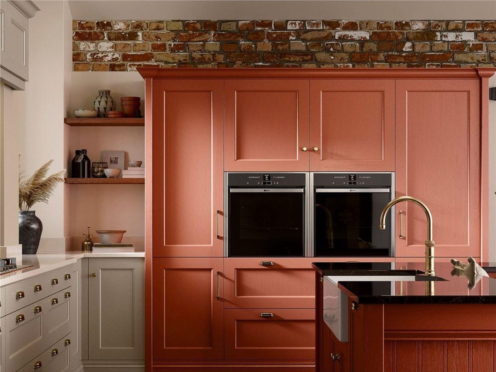 کدام رنگ ها برای آشپزخانه من مناسب است؟ | معرفی بهترین و جذاب ترین رنگ های کابینت آشپزخانه