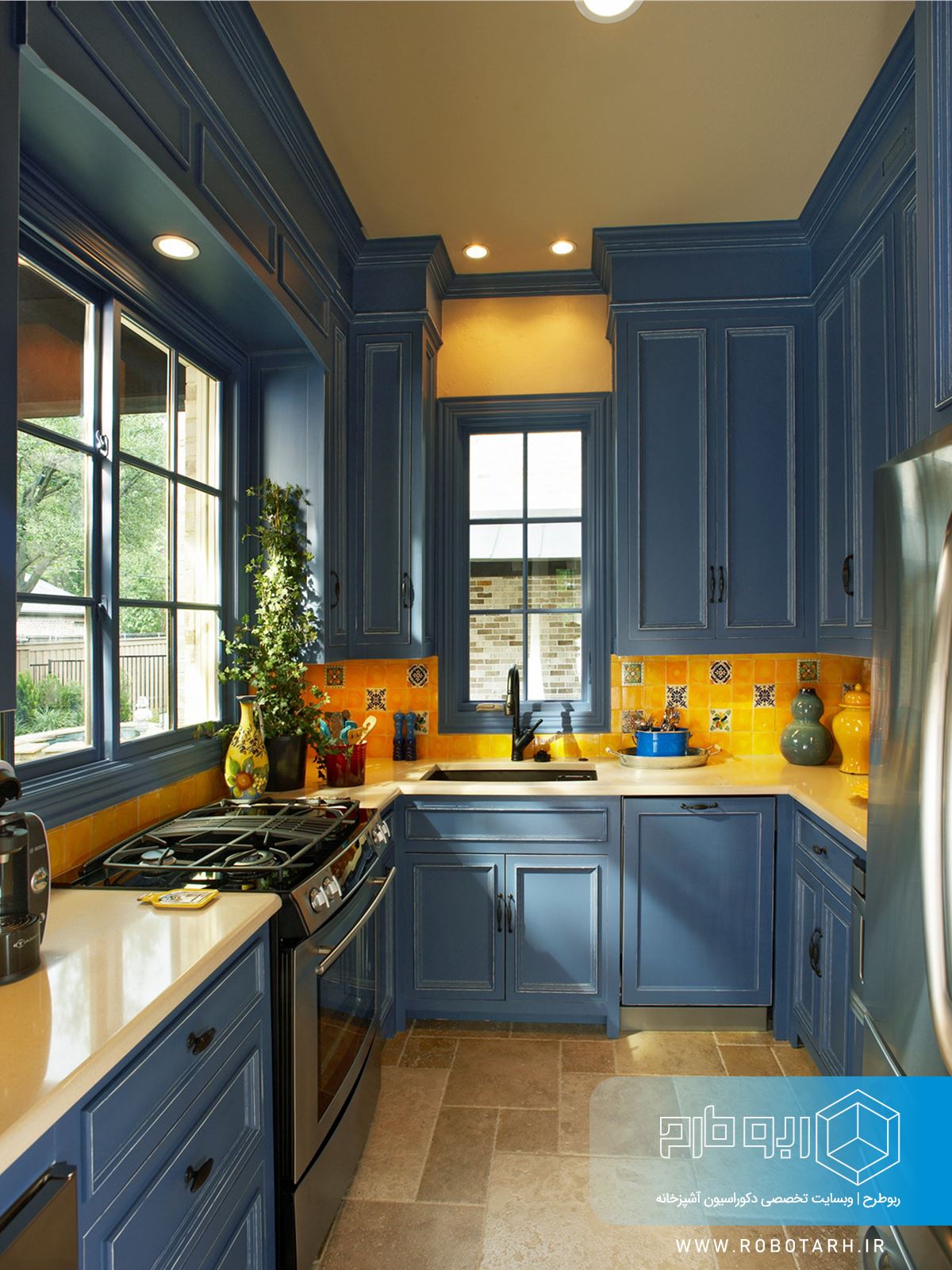 ترکیب کابینت آشپزخانه زرد و آبی