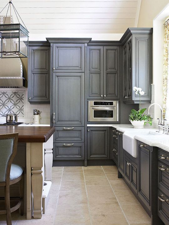 آشپزخانه ی کلاسیک با رنگ خاکستری - ربوطرح